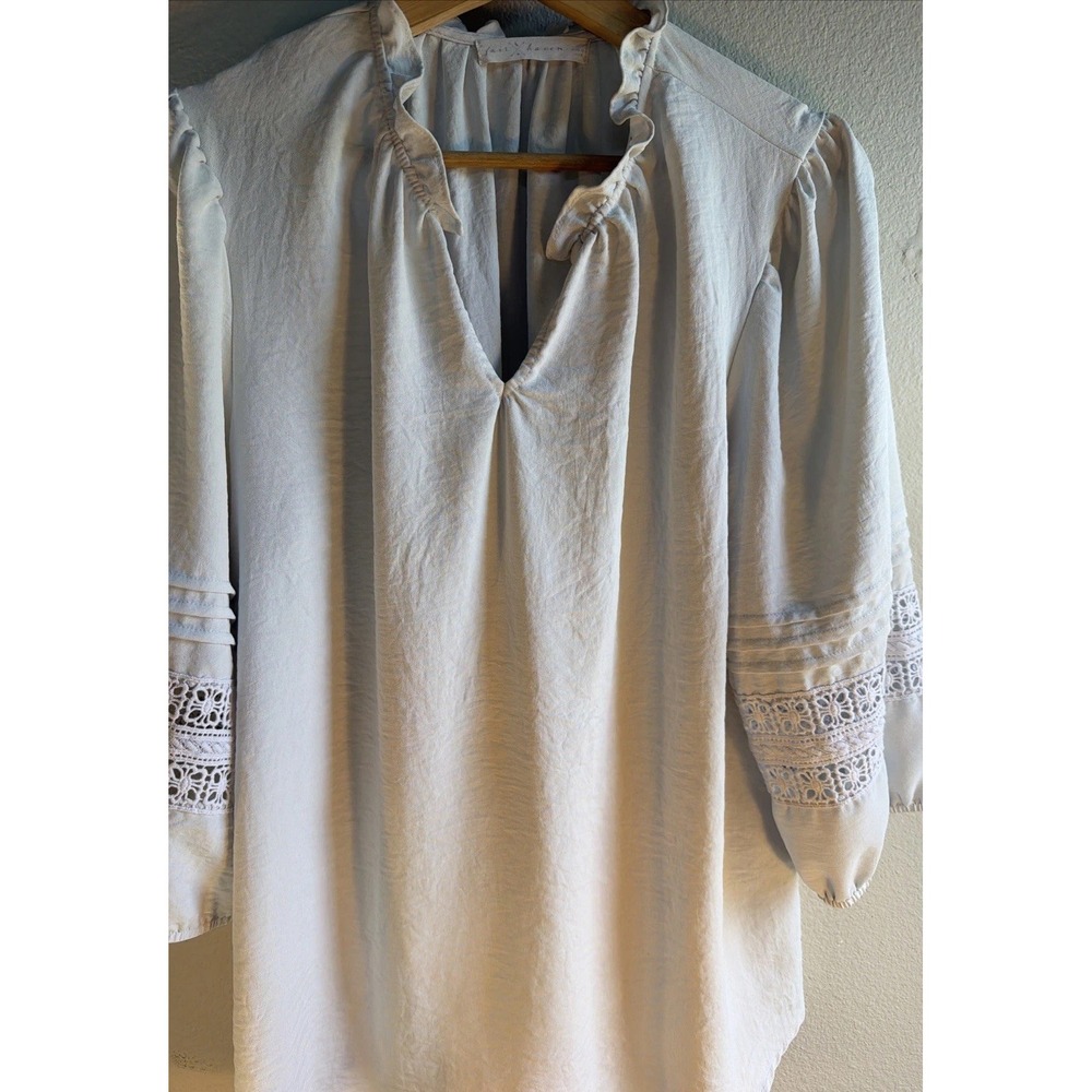 Fair Haven Womens XL White V-Neck Ruffle Blouse Crochet Eyelet Lace Puff Sleeve